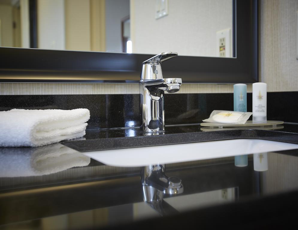 Comfort Inn South Shore Boucherville Exterior foto